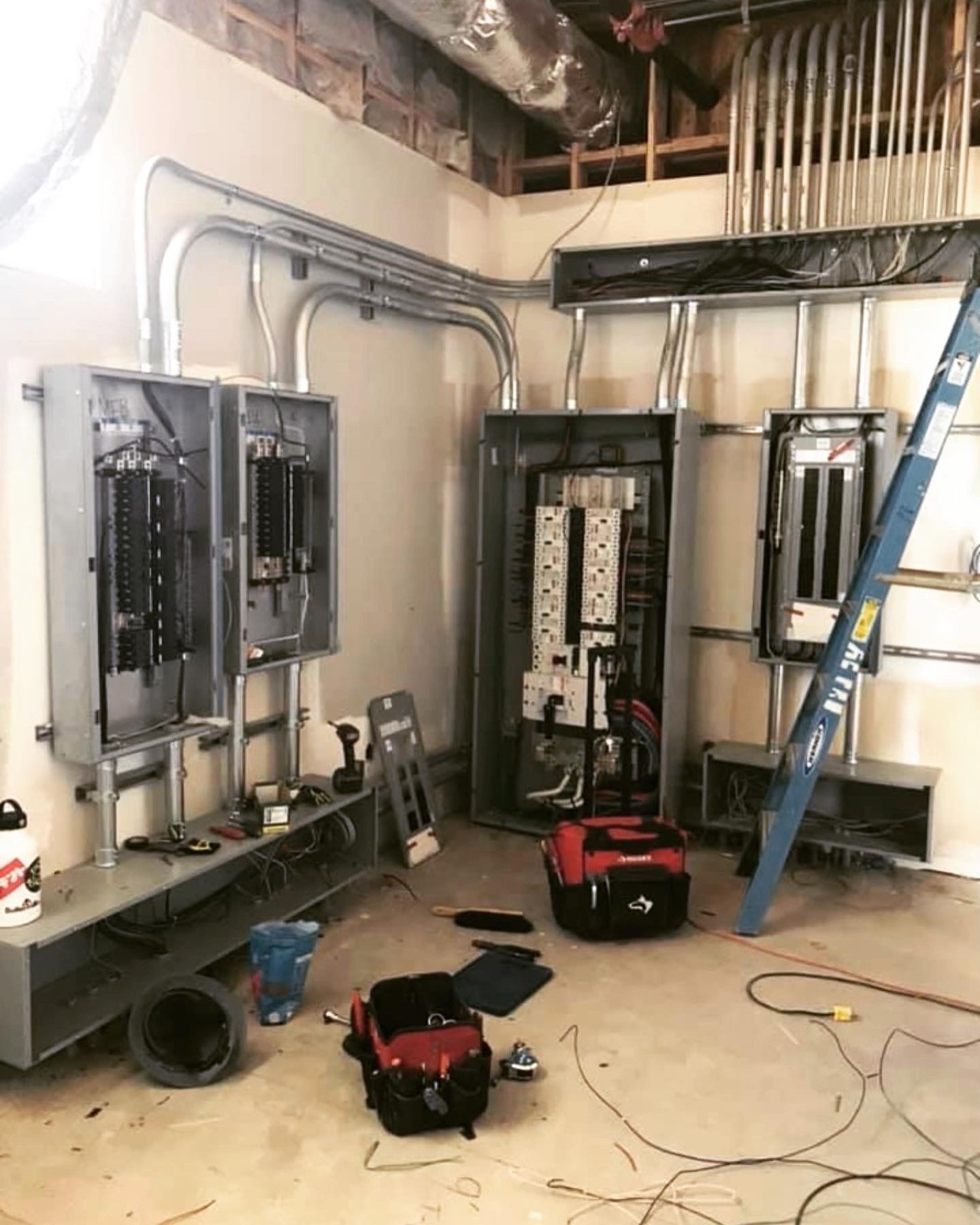 electrical; electrician; Professional electrician;  Electrician repairing wiring; Residential electrician; Commercial electrician; electricial troubleshoot; electrician in Indio, electrician in La Quinta; electrician in Coachella; electrician in Palm Desert; electrician in Indian Wells; electrician in Rancho Mirage; electrician in Bermuda Dunes