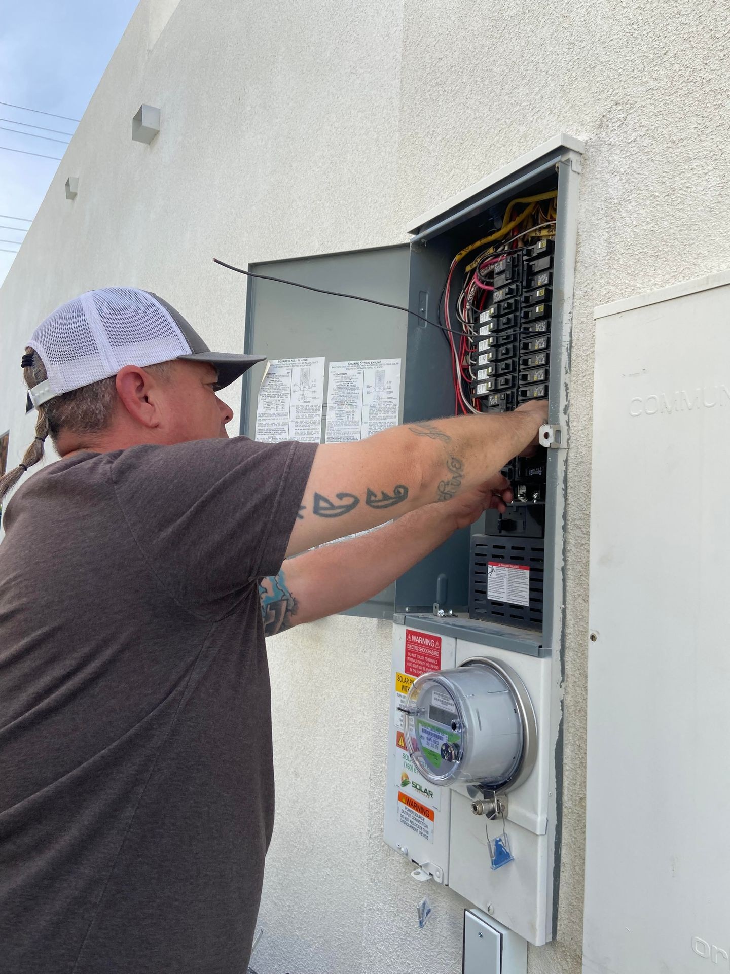 electrician in Indio, electrician in La Quinta; electrician in Coachella; electrician in Palm Desert; electrician in Indian Wells; electrician in Rancho Mirage; electrician in Bermuda Dunes